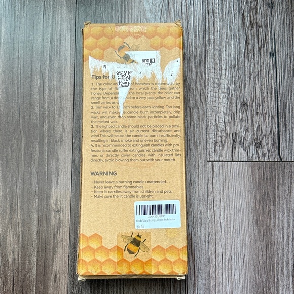 NWT Set of (6) Capaniel Beeswax Taper Candles - Picture 2 of 2